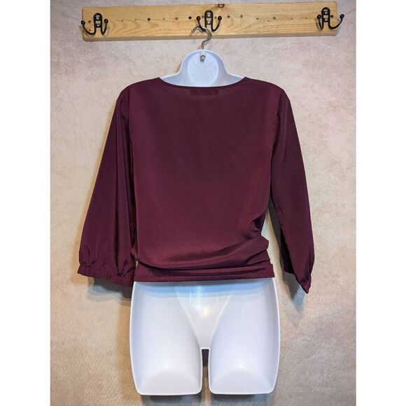 The limited loose fit lightweight blouse small - Picture 2 of 4